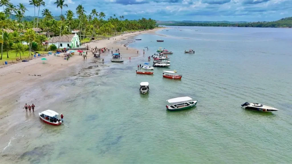 Passeio de lancha praia dos Carneiros